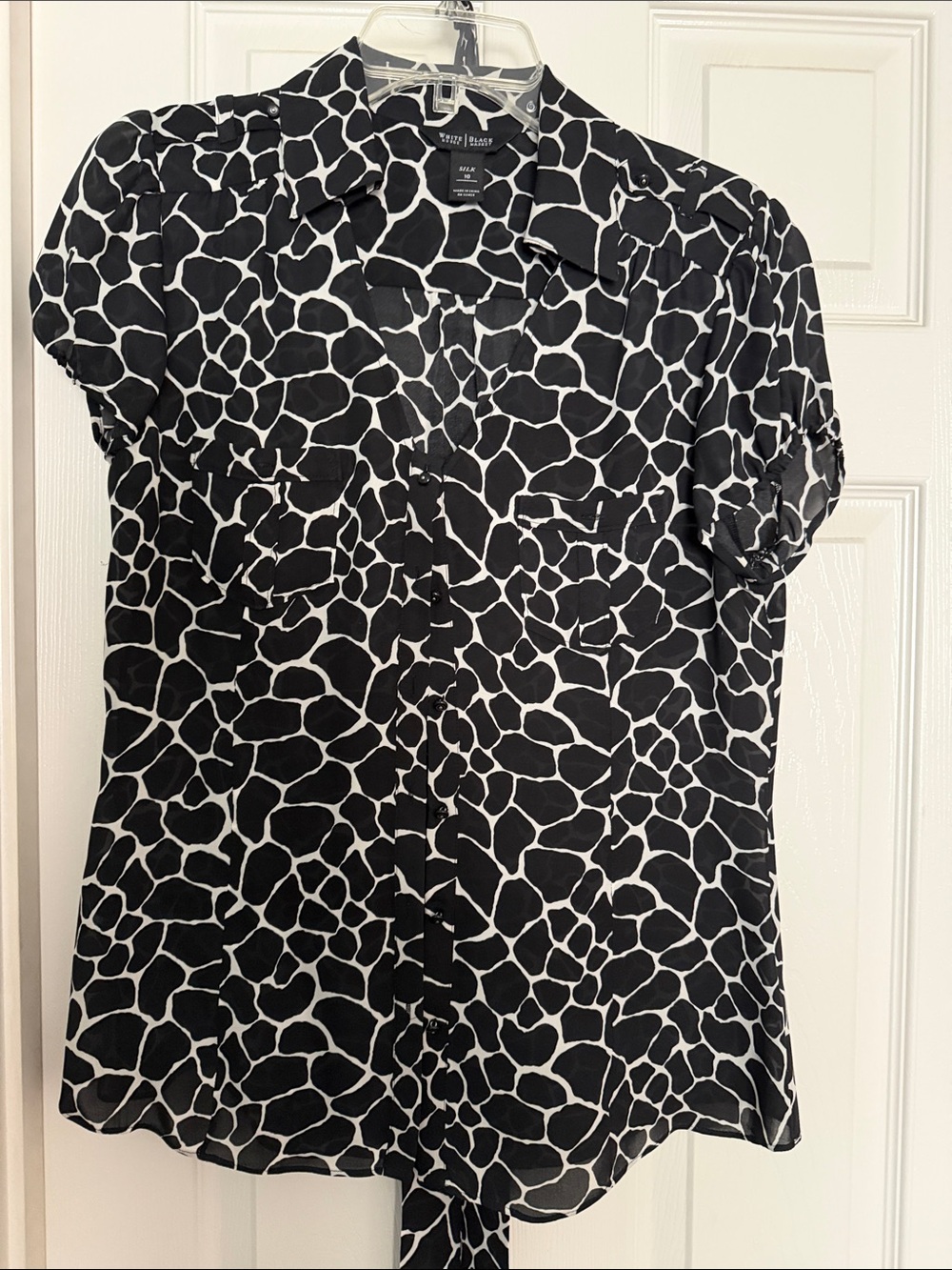 White House Black Market Black & White  Giraffe print silk Shirt